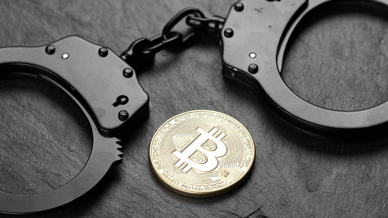 bitcoins dark web